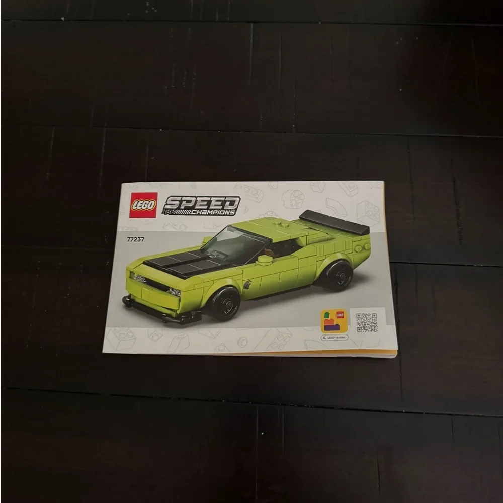 LEGO Speed Champions Green and Black Set Dodge‎ Challenger SRT Hellcat